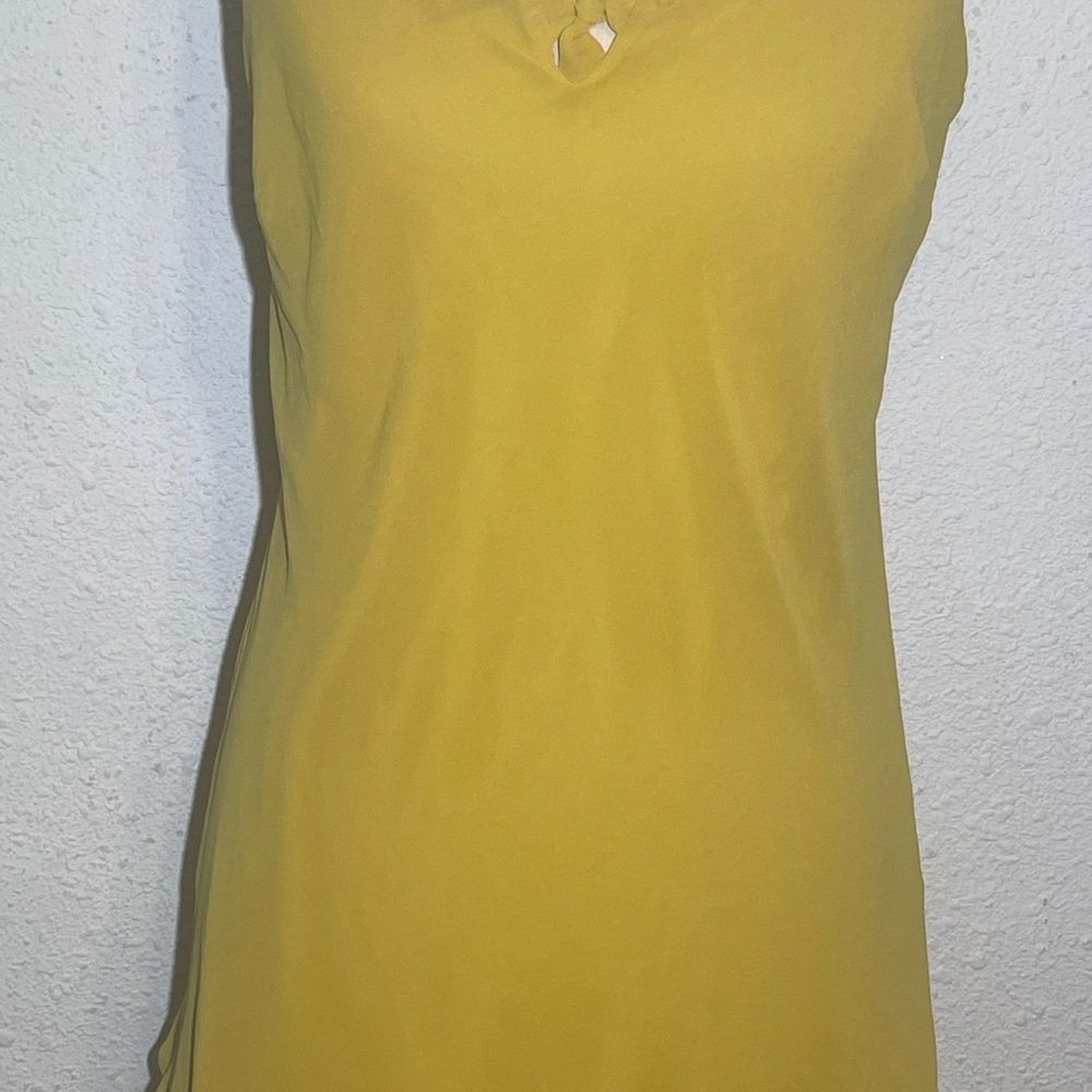 Cabi gold rush ochre bow tie front cami blouse size medium - Picture 6 of 9